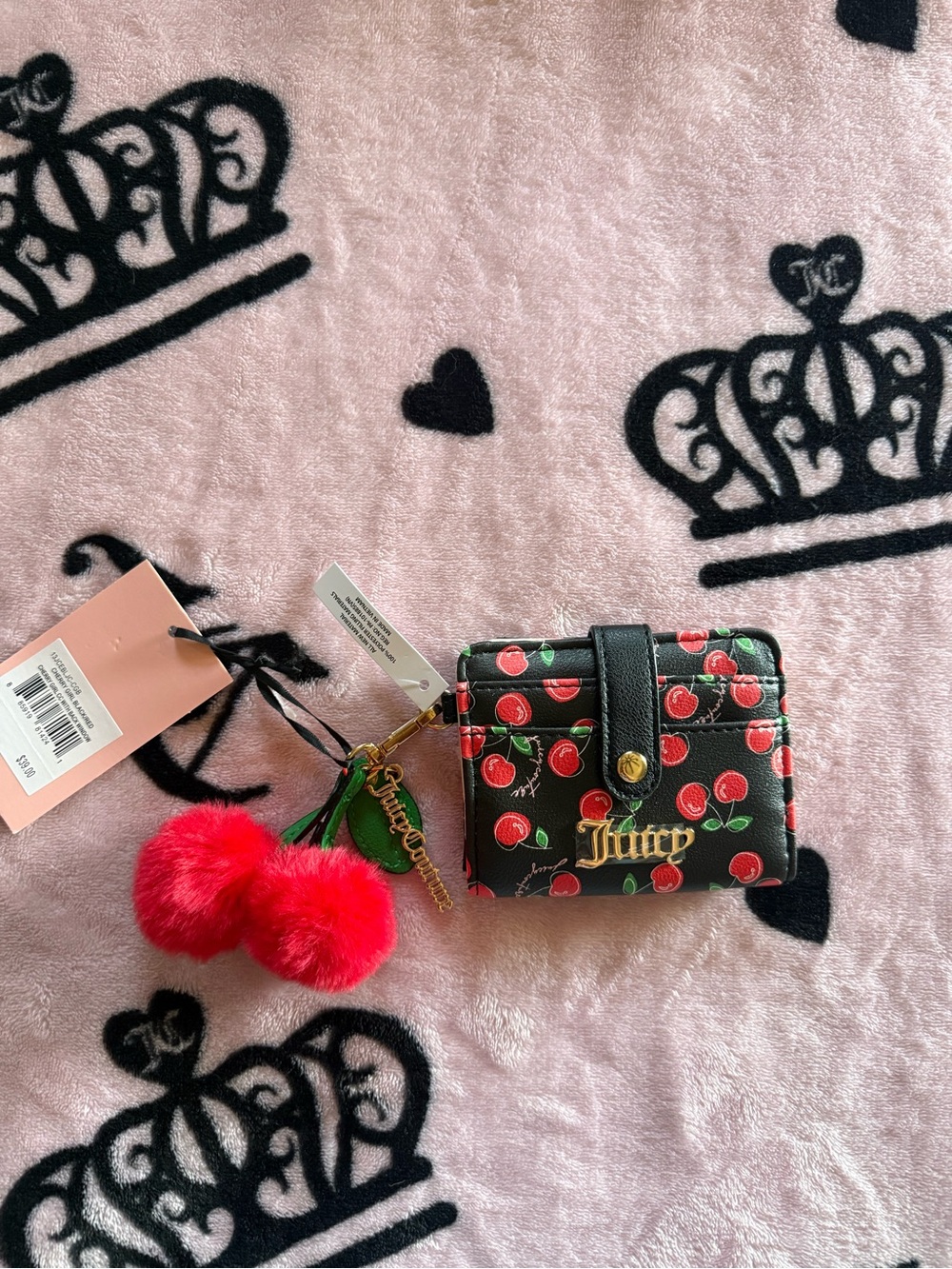 JUICY COUTURE CHERRY GIRL CARD CASE WALLET W FUZZY RED CHERRY BLACK RED
